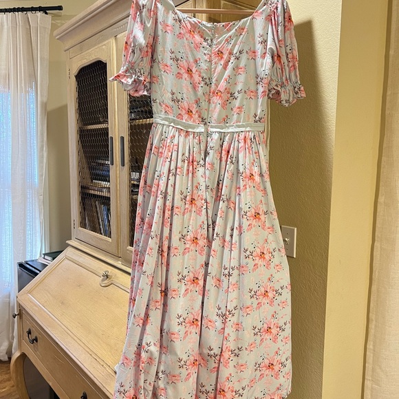 Ivy City Co Pink Floral Midi Dress~ Pink Blossom ~ small NWT - Picture 5 of 5